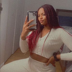 Meet your Posher, Jade